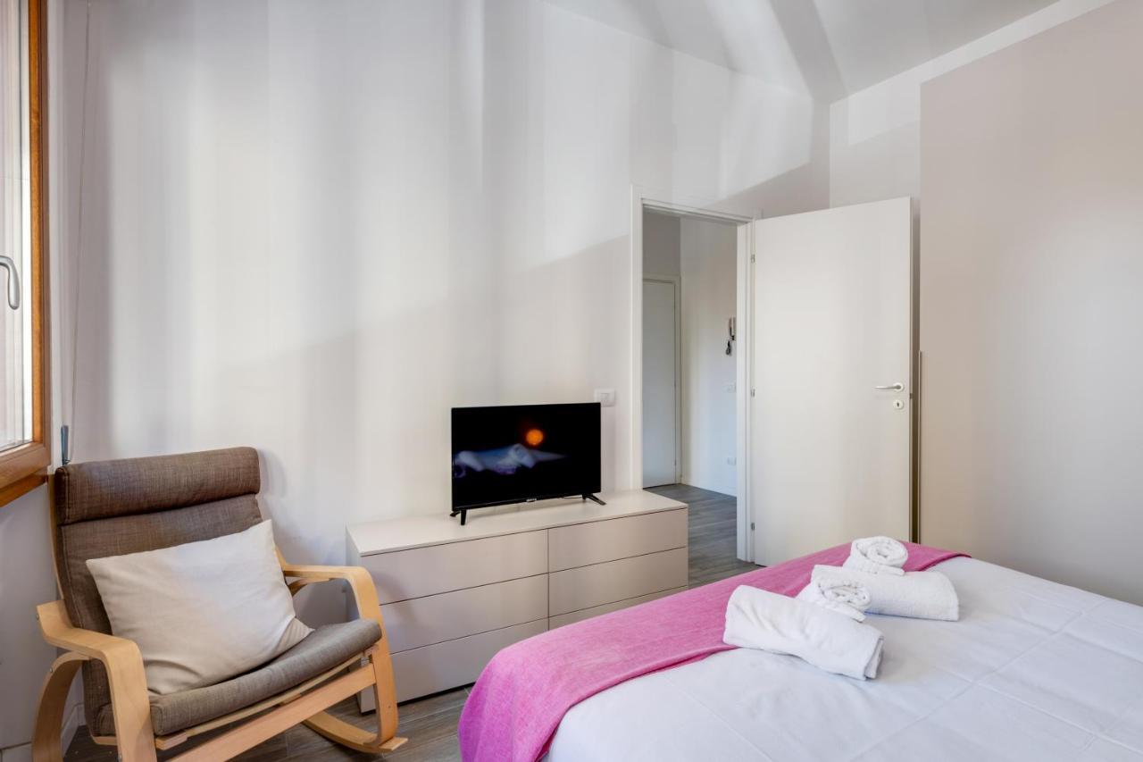 Lulli Bright And Cozy Flat Apartment Firenze Bagian luar foto